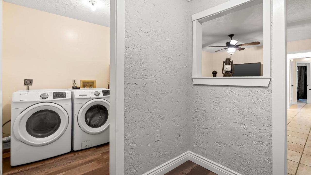Pet Friendly Townhome With Gulf Views And Hot Tub Right Across From Beach And Schooners Panama City Beach Extérieur photo